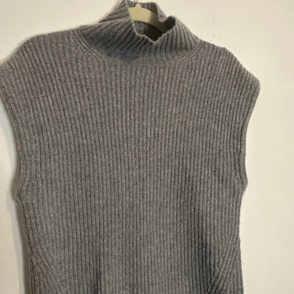 J.Crew Turtleneck Sleeveless Tunic Sweater 100% Cashmere Quiet Luxury - XS-S